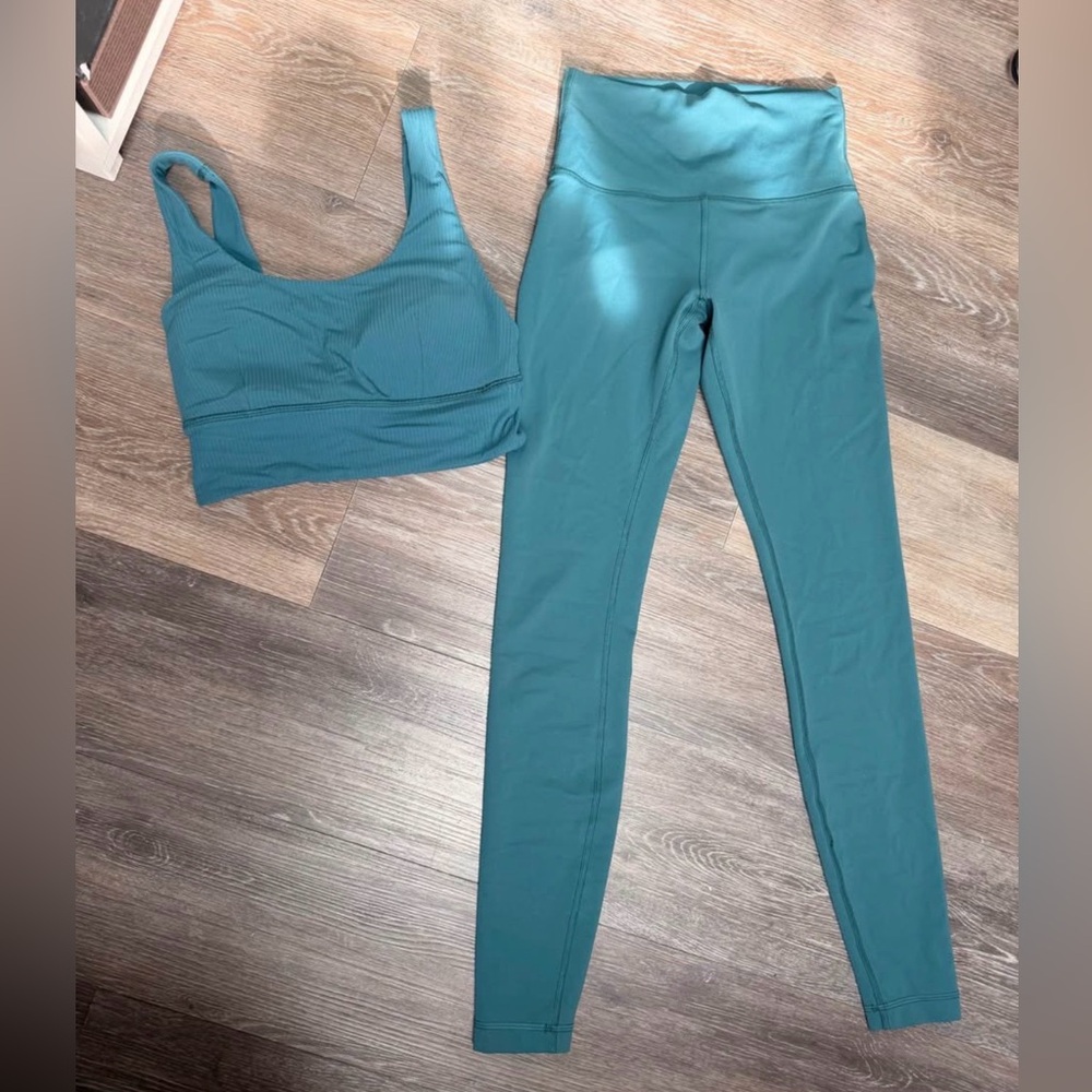 Lululemon matching  Set - Sports Bra & High-Waisted Leggings